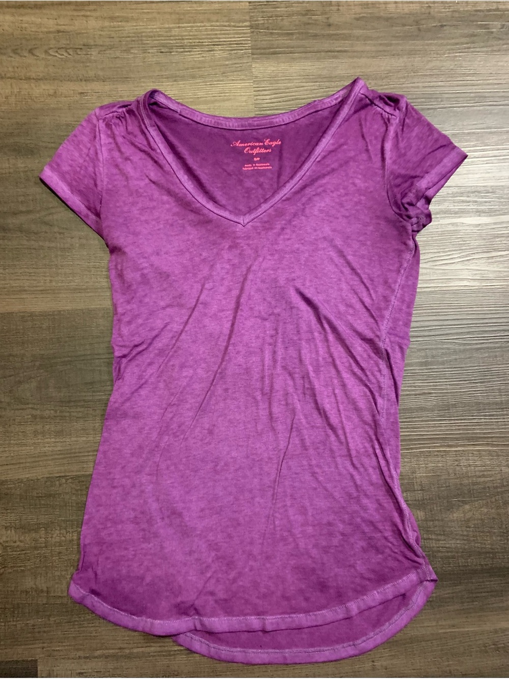 American Eagle Outfitters Purple V-Neck Short Sleeve Tee
